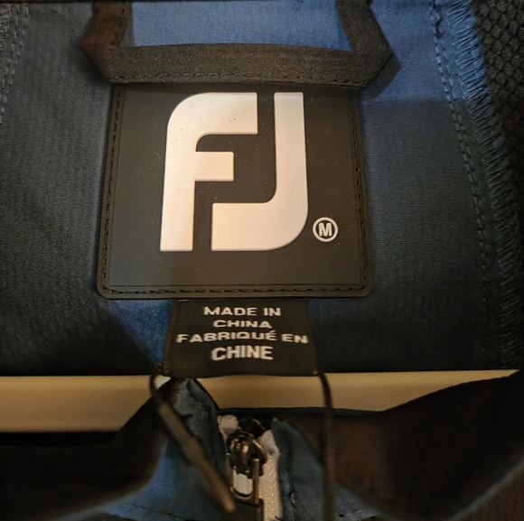 FootJoy Mens Golf 1/2 Zip Pullover Short Sleeve Sport Windshirt Medium NWT - Picture 3 of 8